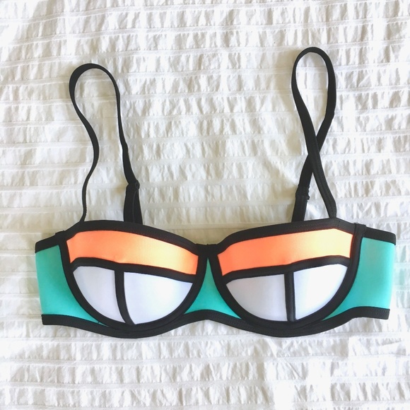 Triangl Swimwear Bikini Set - Picture 2 of 8